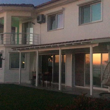 Dogq Kusadasi